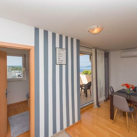 Apartment Sea View In Makarska, Free Parking מראה חיצוני תמונה