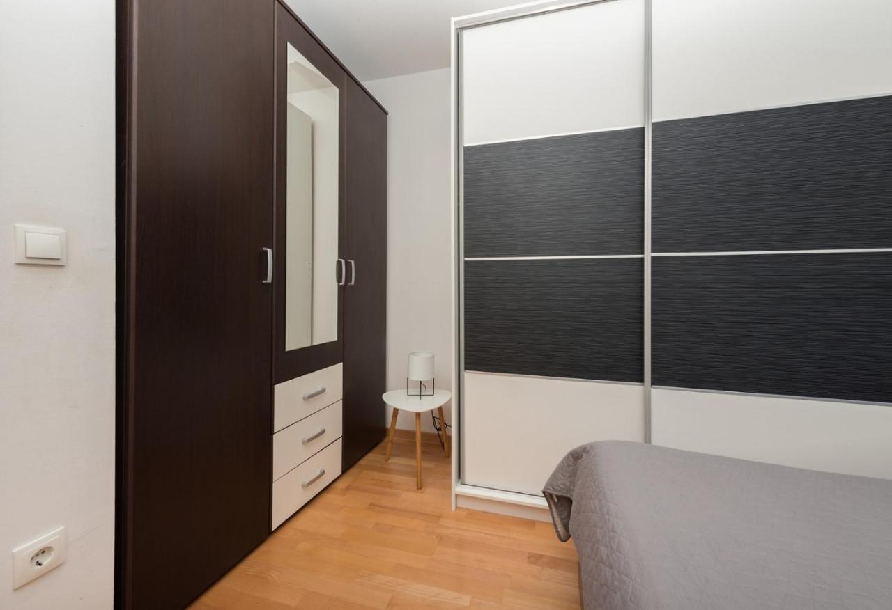Apartment Sea View In Makarska, Free Parking מראה חיצוני תמונה
