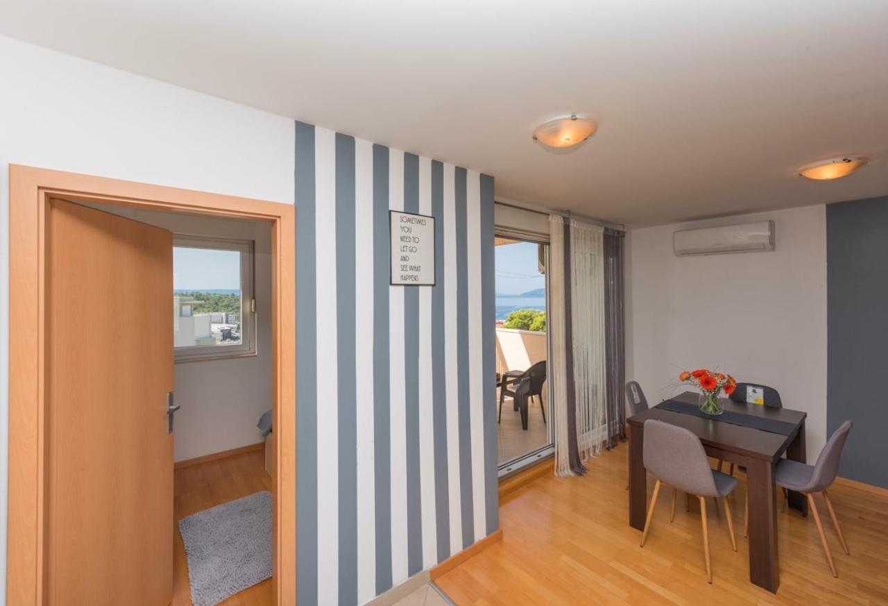 Apartment Sea View In Makarska, Free Parking מראה חיצוני תמונה